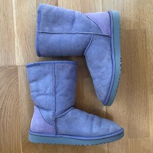 Purple UGG boot size 7